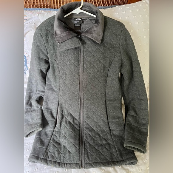 NORTH FACE Excellent North Face women grey jacket. - Picture 2 of 10